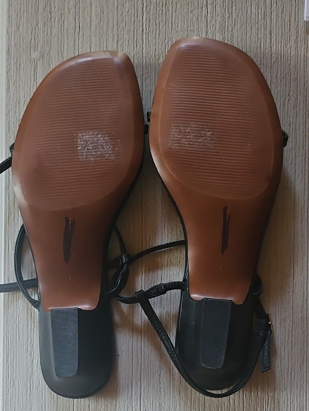 Madewell The Maycie Asymmetric T-Strap Sandal - Picture 5 of 7
